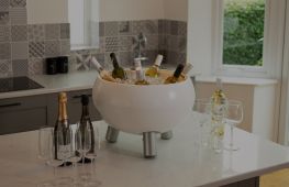 Stylish cooler table brand manufacturing more stock. Stylish cooler table brand manufacturing more stock. - investment opportunity